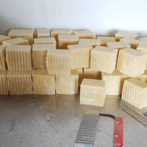 Savon artisanal togolais à base d’huile de palme blanche